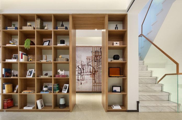 bookshelf-3059815_960_720 מעקה למדרגות פנים